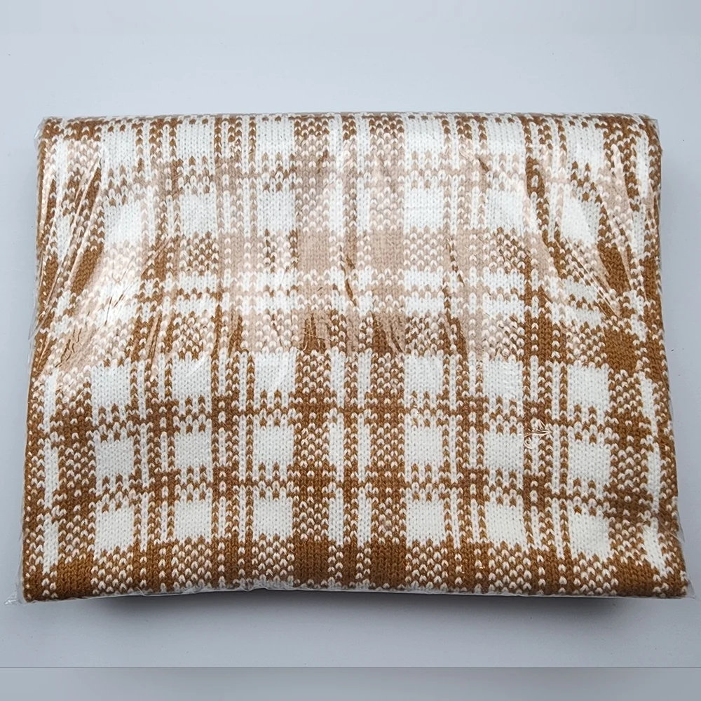 New Timberland Buffalo Plaid Knit Scarf Tan White Warm Winter Cozy Preppy